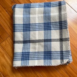 Fleece Throw Blanket Blue & Gray Plaid Light Weight 50" x 60" beach picnic camp